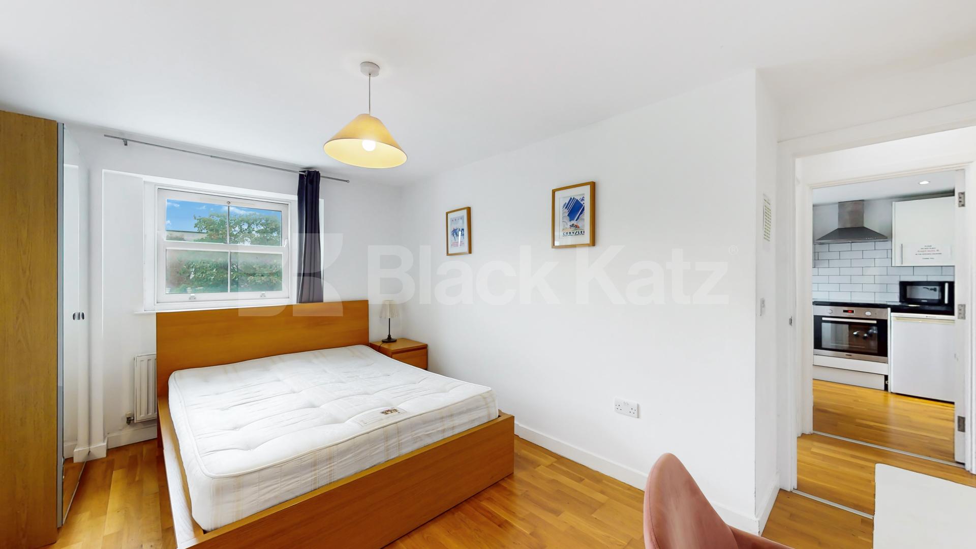 Refurbished Refurbished Two Bedroom Flat in Elegant Period Conversion Rochester Road, Camden